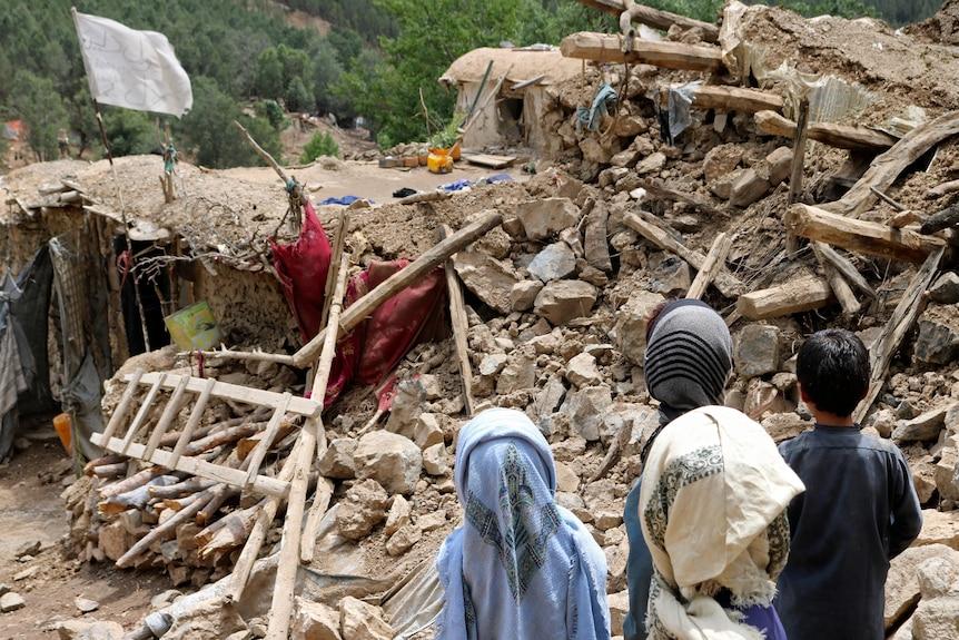 Tragedy Strikes Eastern Afghanistan: Home Collapse Kills Seven Family MembersTragedy Strikes Eastern Afghanistan: